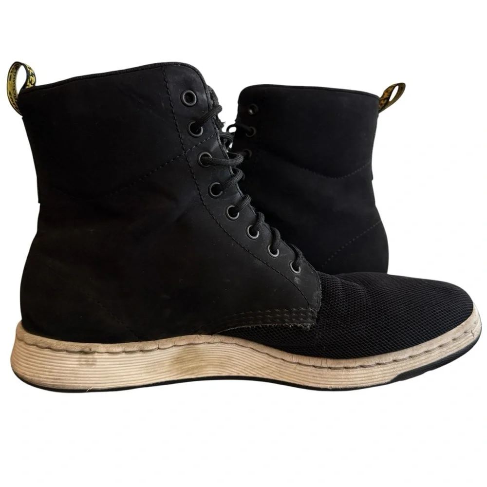Dr. Martens preloved used